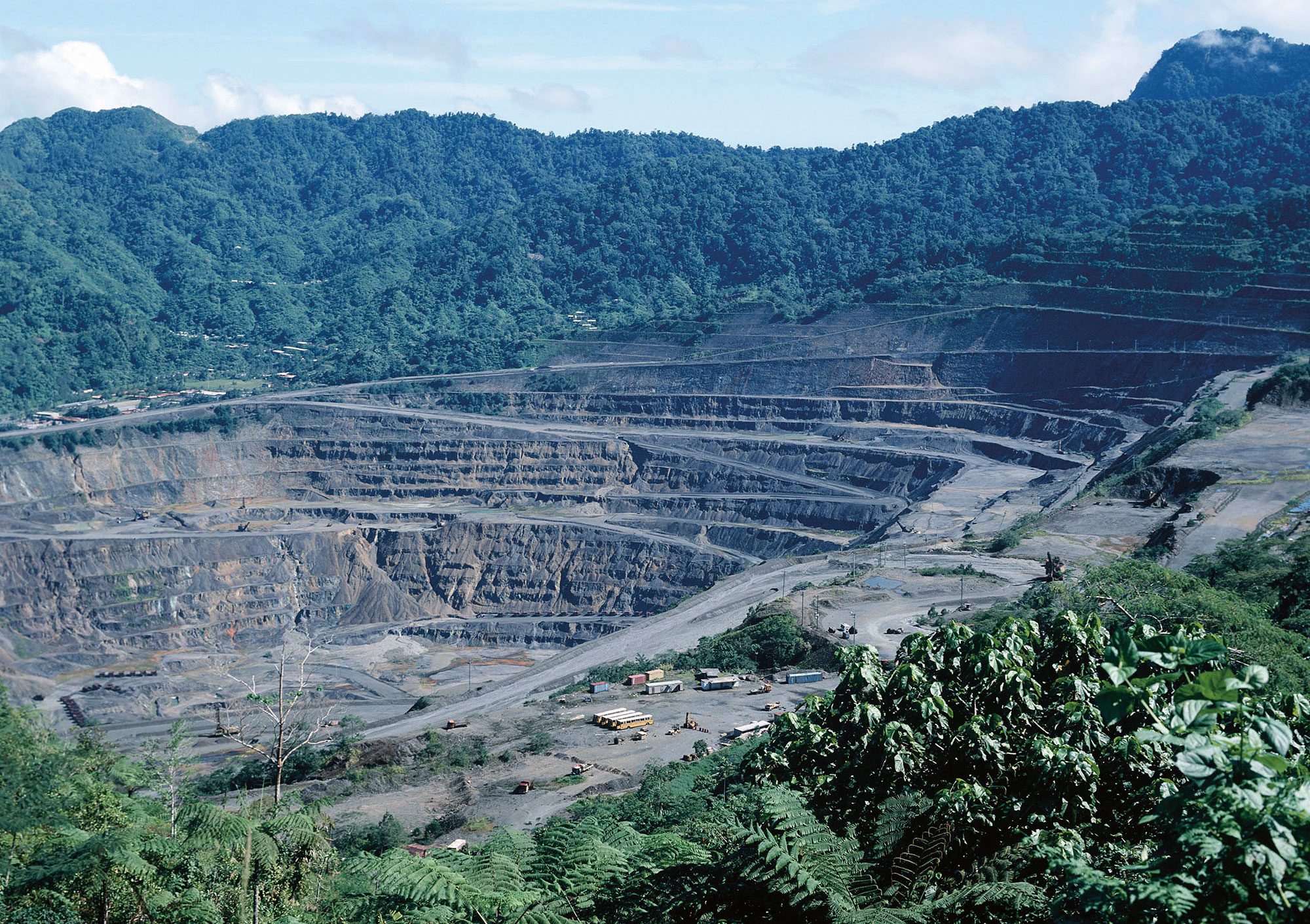 Panguna Mine site, central Bougainville, 1994. Photographer: Ben Bohane. Collection of the Australian War Memorial.