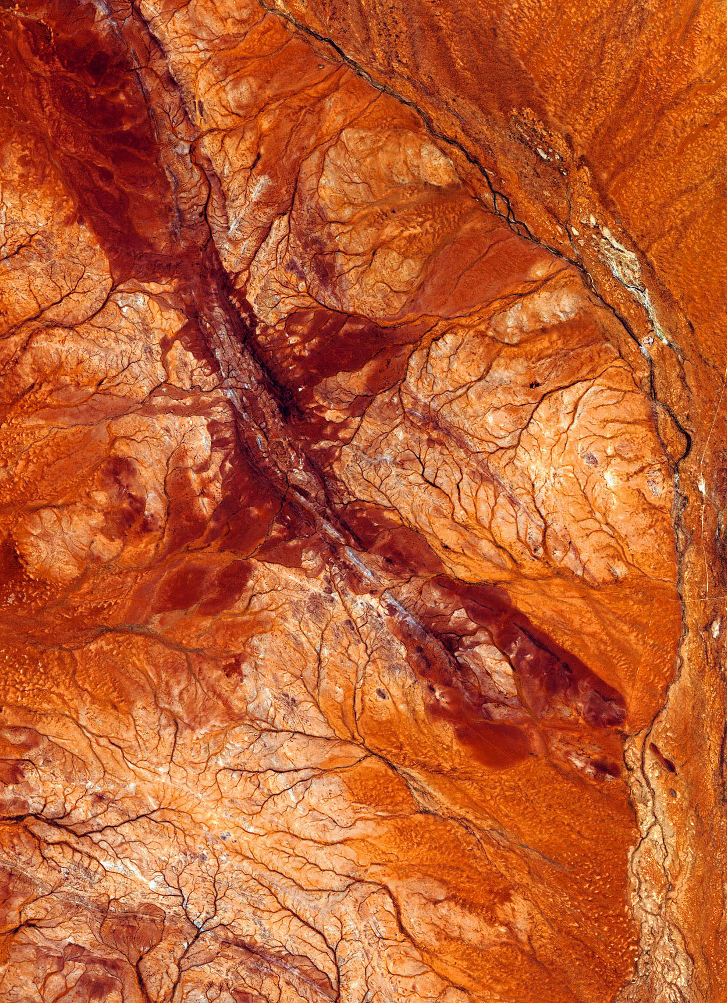Satellite image—Jack Hills, Narryer Gneiss Terrane, Yilgarn Craton, Western Australia. Image credit: NASA/GSFC/METI/
ERSDAC/JAROS, and US/Japan Advanced Spaceborne Thermal Emission and Reflection (ASTER) Science Team.