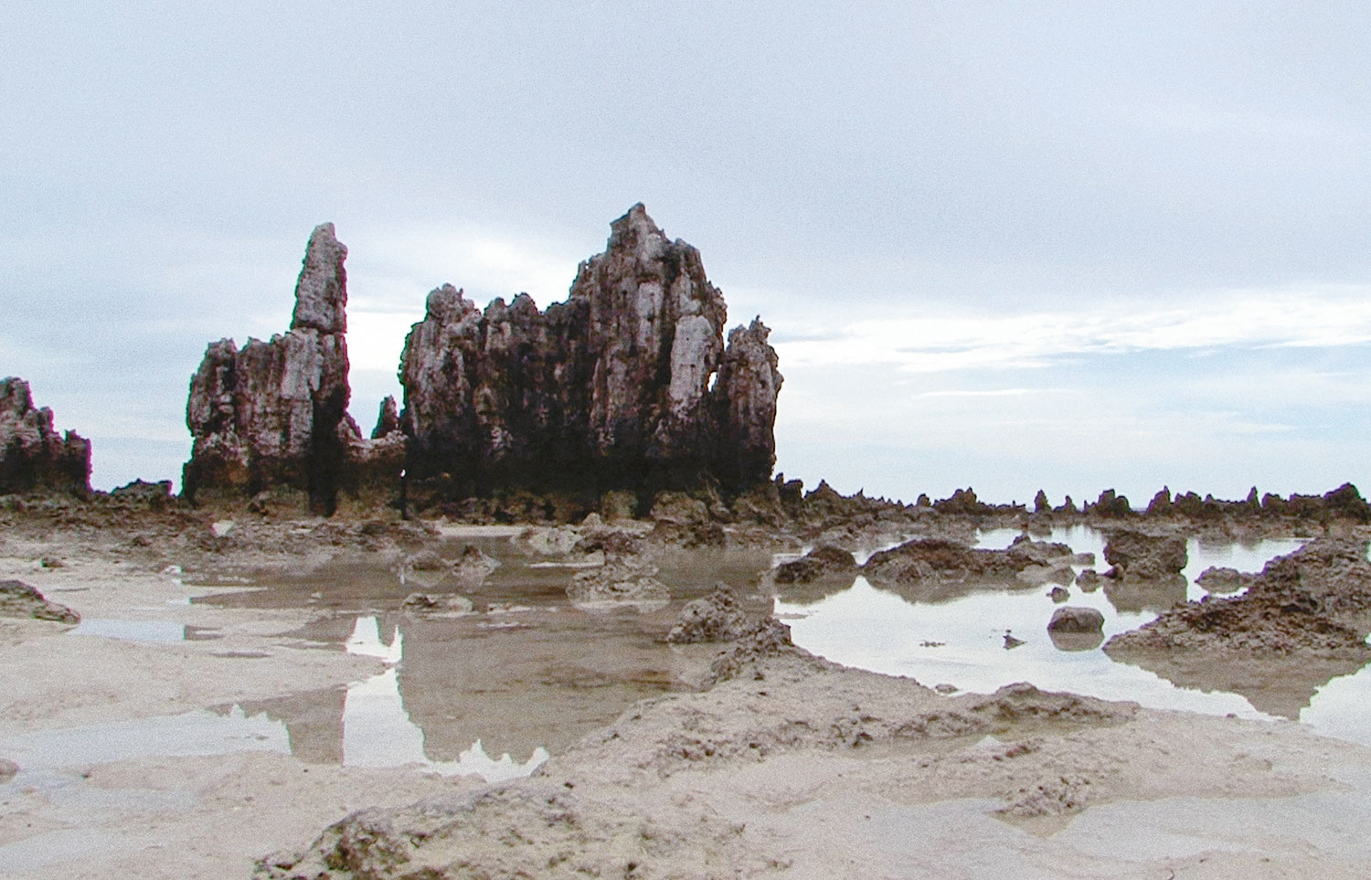 Nicholas Mangan, Nauru—Notes from a Cretaceous World, 2010, HD video, colour, sound, 14:50.